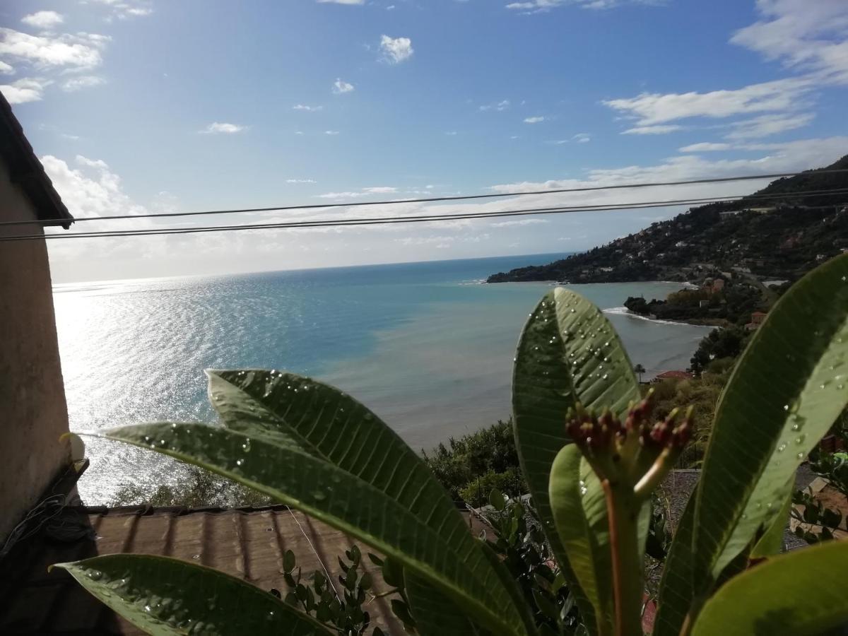 Romantic Casa Lorenzina Affittacamere Ventimiglia Exteriér fotografie