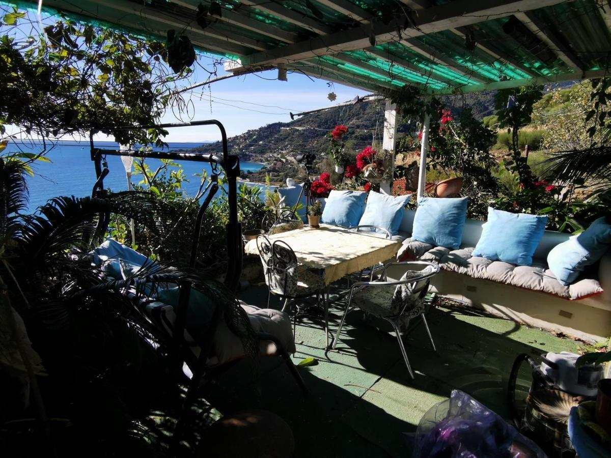 Romantic Casa Lorenzina Affittacamere Ventimiglia Exteriér fotografie