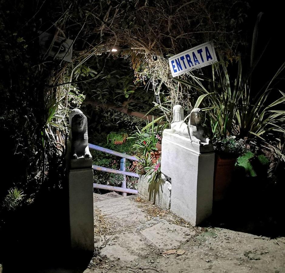 Romantic Casa Lorenzina Affittacamere Ventimiglia Exteriér fotografie